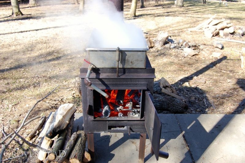 Evaporator boils down the sap