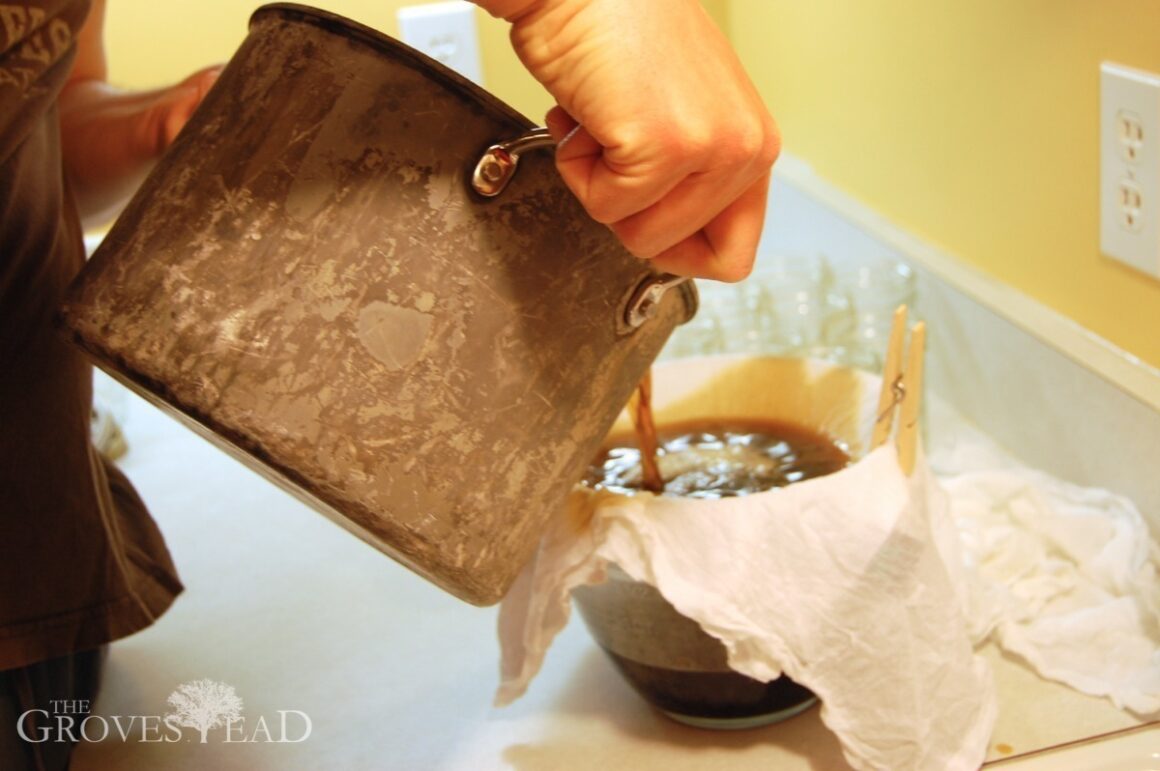 Evaporating sap and making maple syrup – The Grovestead